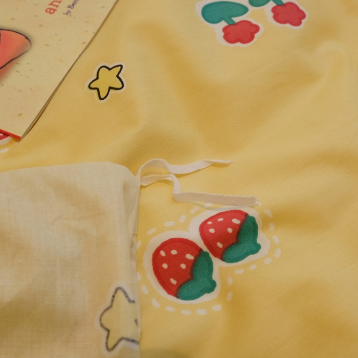 91家纺网 家纺一手货源 找家纺 绫韵 2021新款13070全棉四件套初夏物语草莓乖乖