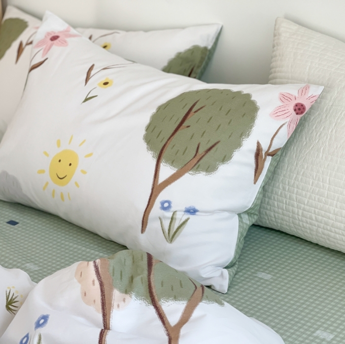 91家纺网 家纺一手货源 找家纺 时年 2021新款40S全棉印花四件套小可爱系列 树林生活