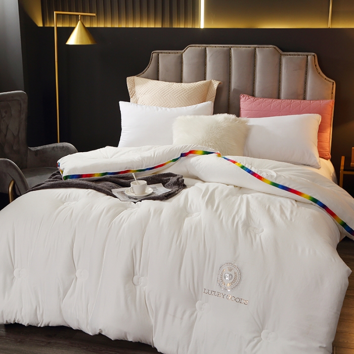 91家纺网 家纺一手货源 找家纺 VIP被业 2021新款彩虹大豆被冬被 彩虹白