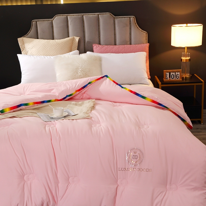 91家纺网 家纺一手货源 找家纺 VIP被业 2021新款彩虹大豆被冬被 彩虹粉