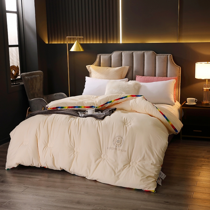 91家纺网 家纺一手货源 找家纺 VIP被业 2021新款彩虹大豆被冬被 彩虹米