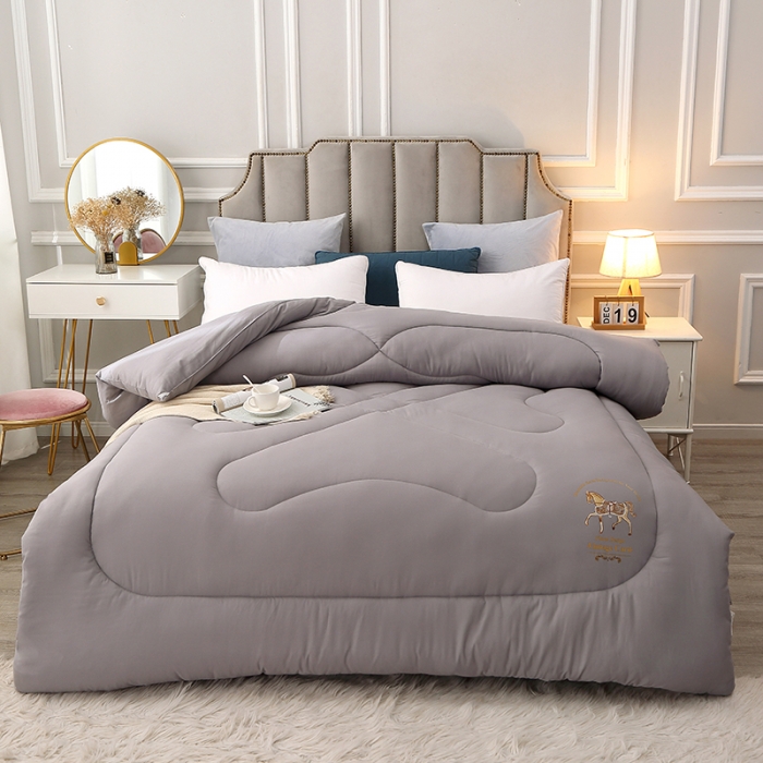 91家纺网 家纺一手货源 找家纺 VIP被业 2021新款7D时尚冬被 马到成功