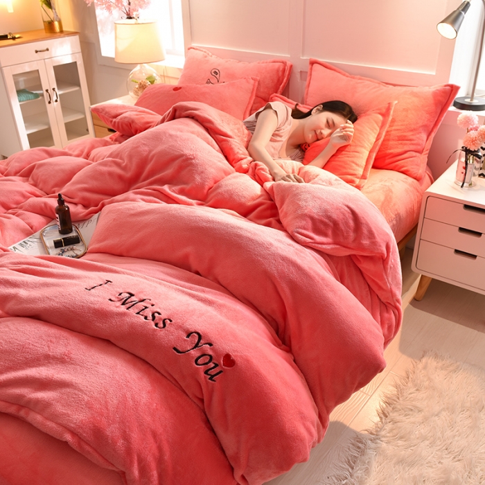 91家纺网 家纺一手货源 找家纺 简爱家纺新款保暖MISS款法莱绒刺绣四件套绒miss-夕阳红