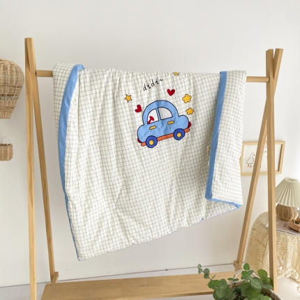 91家纺网 家纺一手货源 找家纺 （总）A类全棉水洗棉绣花冬被仿鹅绒儿童春秋被宝宝午睡保暖被芯