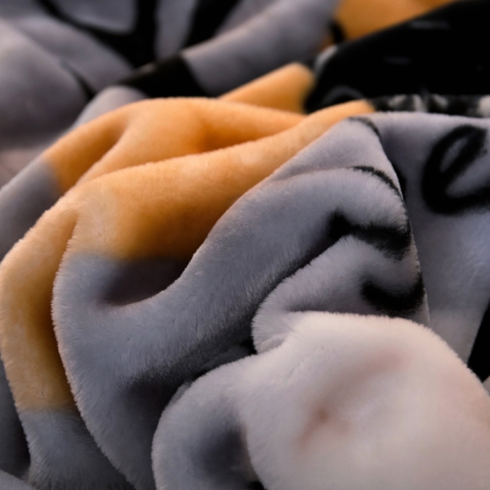 91家纺网 家纺一手货源 找家纺 2025秋冬新款双层加厚拉舍尔毛毯 保暖法莱绒毯子 自由鹿