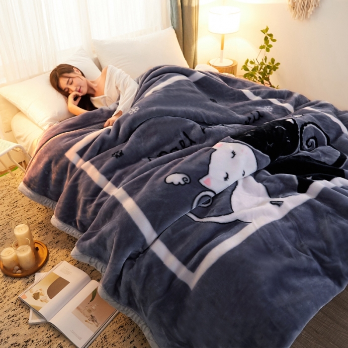 91家纺网 家纺一手货源 找家纺 2025秋冬新款双层加厚拉舍尔毛毯 保暖法莱绒毯子 天使猫