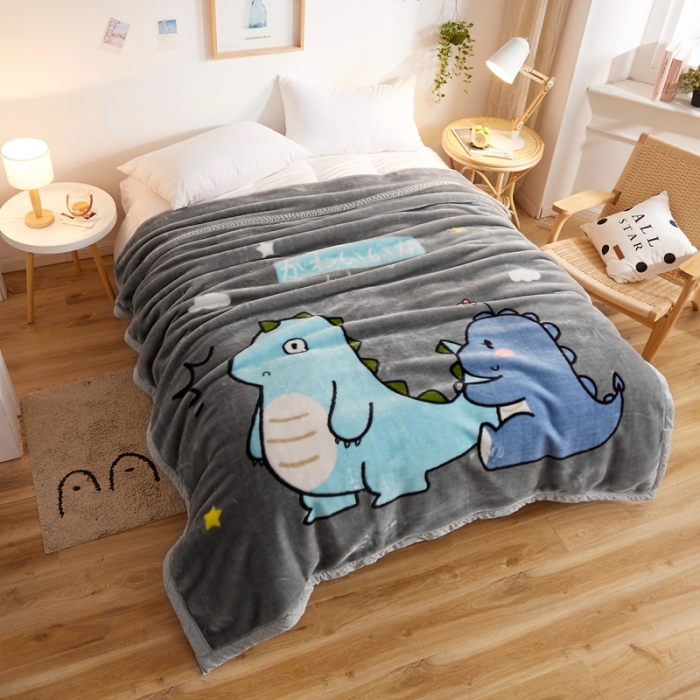 91家纺网 家纺一手货源 找家纺 2025秋冬新款双层加厚拉舍尔毛毯 保暖法莱绒毯子 恐龙宝宝