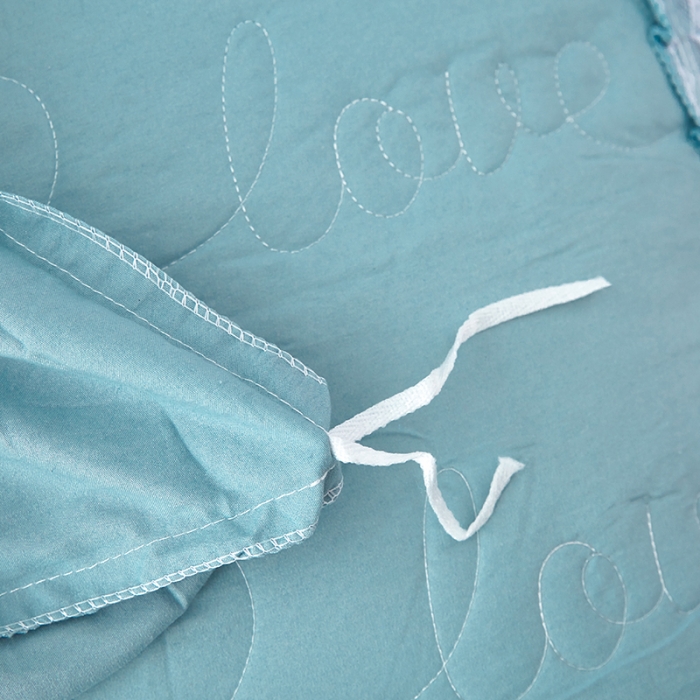 91家纺网 家纺一手货源 找家纺 梦柏家纺 2021新款水洗棉夹棉床裙四件套 海岛蓝