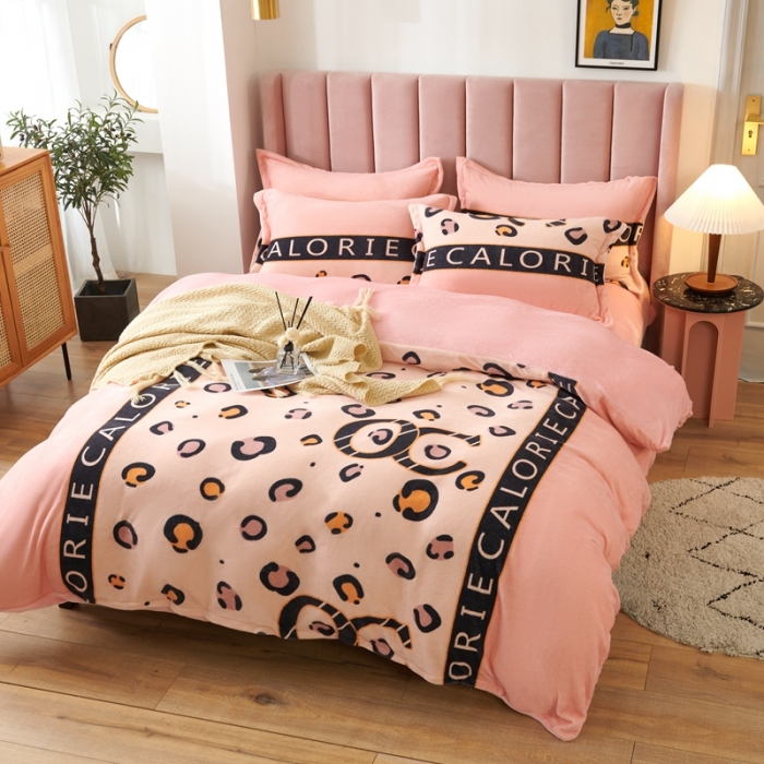 91家纺网 家纺一手货源 找家纺 青竹苑 2021新款牛奶绒印花四件套 邂逅豹纹