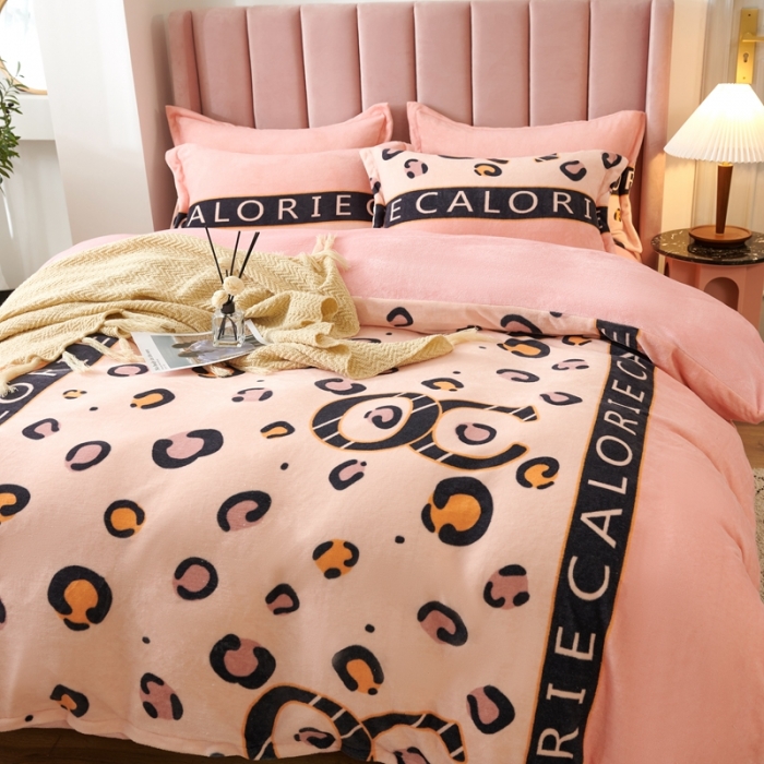 91家纺网 家纺一手货源 找家纺 青竹苑 2021新款牛奶绒印花四件套 邂逅豹纹