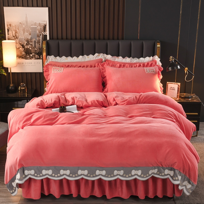 91家纺网 家纺一手货源 找家纺 雨帆 2021新款高端贴布绣花牛奶绒四件套 蝶舞-西瓜红