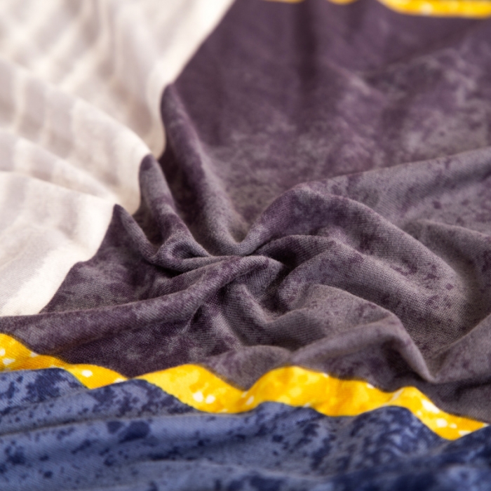 91家纺网 家纺一手货源 找家纺 兴妮雅家纺 2021新款印花款贵妃坐垫套 美妙空间