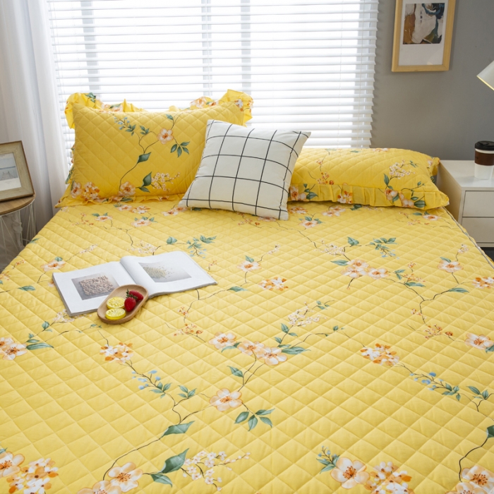 91家纺网 家纺一手货源 找家纺 情煊  2021新款全棉夹棉床裙(可定制尺寸) 静沐花开