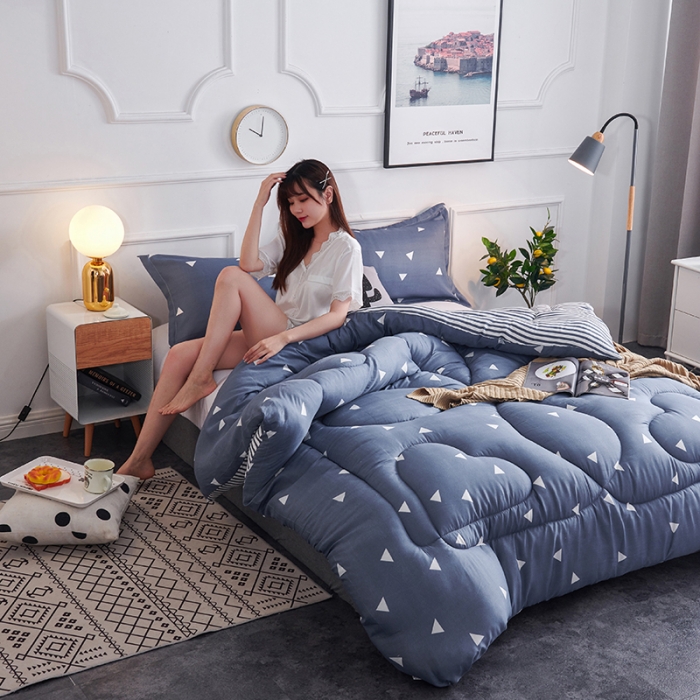 91家纺网 家纺一手货源 找家纺 被多多 2024新款磨毛印花冬被 爱巢