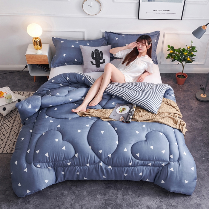 91家纺网 家纺一手货源 找家纺 被多多 2024新款磨毛印花冬被 爱巢