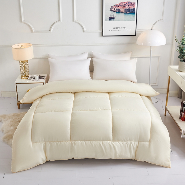 91家纺网 家纺一手货源 找家纺 被多多 2024新款磨毛印花冬被 米黄