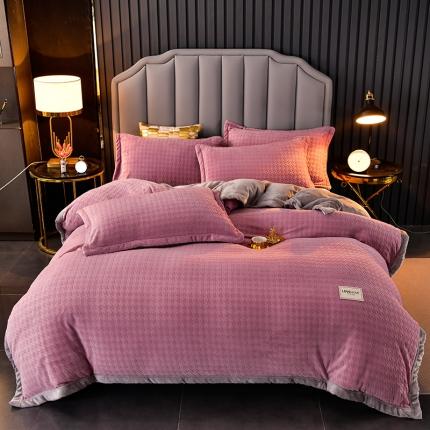 91家纺网 家纺一手货源 找家纺 轻奢风千鸟格雕花压花牛奶绒四件套被宝宝绒法兰绒珊瑚绒毛毯被套