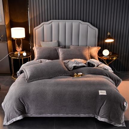 91家纺网 家纺一手货源 找家纺 总轻奢风雕花牛奶绒法兰绒四件套雕花珊瑚绒宝宝绒贝贝绒毛毯被套