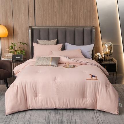 91家纺网 家纺一手货源 找家纺 头等舱 甄柔棉A类雕花大豆抗菌防螨秋冬被 御马豆沙