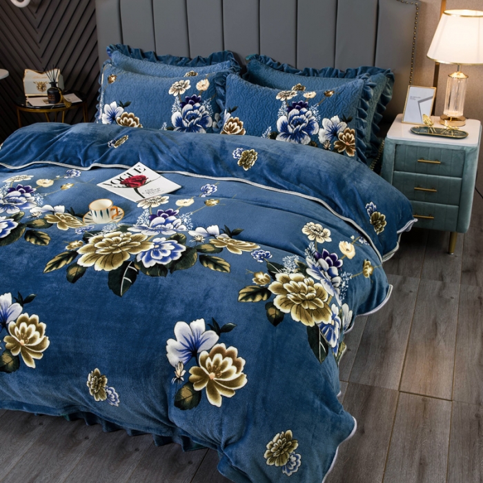 91家纺网 家纺一手货源 找家纺 冬然 2022牛奶绒夹棉床裙四件套单床裙单被套枕套花开富贵蓝