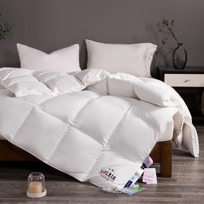 91家纺网 家纺一手货源 找家纺 （总）俏企鹅 2025新款西伯利亚冰原绒系列鹅绒被