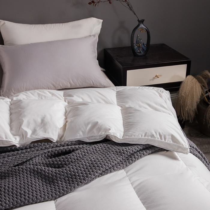 91家纺网 家纺一手货源 找家纺 （总）俏企鹅 2025新款西伯利亚冰原绒系列鹅绒被