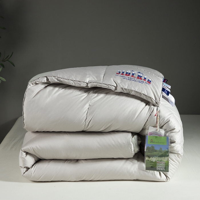 91家纺网 家纺一手货源 找家纺 俏企鹅 2025新款西伯利亚冰原绒系列鹅绒被 灰色