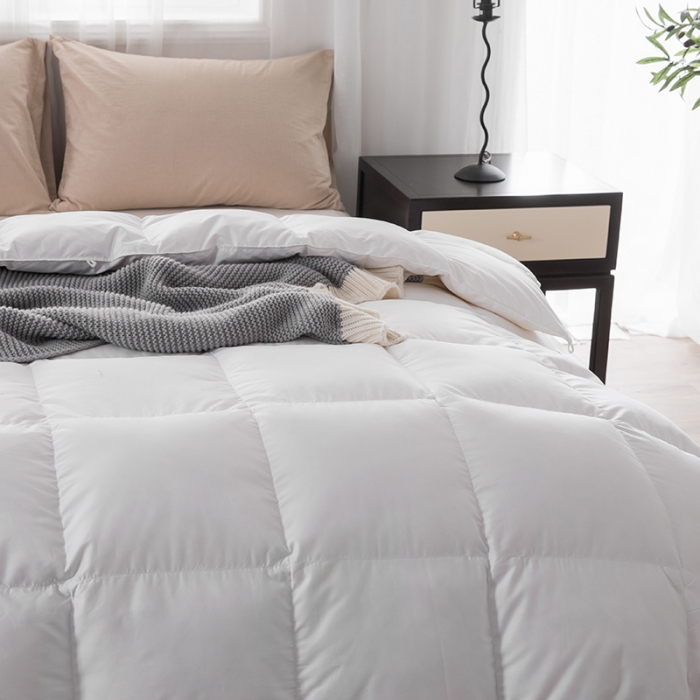 91家纺网 家纺一手货源 找家纺 （总）俏企鹅 2025新款西伯利亚黑科技系列鹅绒被