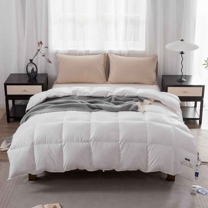 91家纺网 家纺一手货源 找家纺 俏企鹅 2025新款西伯利亚黑科技系列鹅绒被 白色