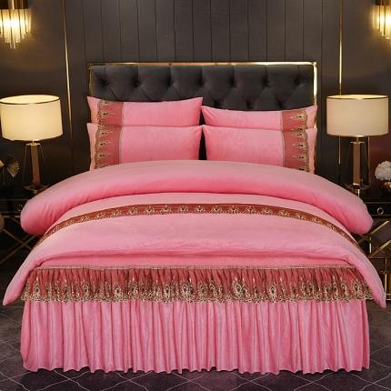 91家纺网 家纺一手货源 找家纺 2025新款保暖水晶绒床裙款四件套 粉玉