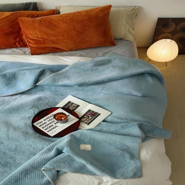 91家纺网 家纺一手货源 找家纺 法芙娜家纺 超声波牛奶绒毛毯 星星毯 梵军蓝