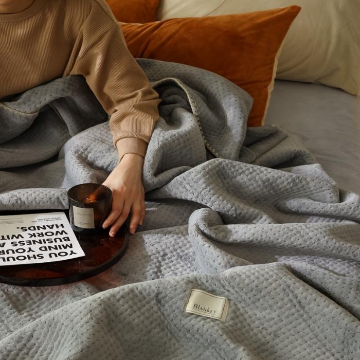 91家纺网 家纺一手货源 找家纺 法芙娜家纺 超声波牛奶绒毛毯 星星毯 绅士灰