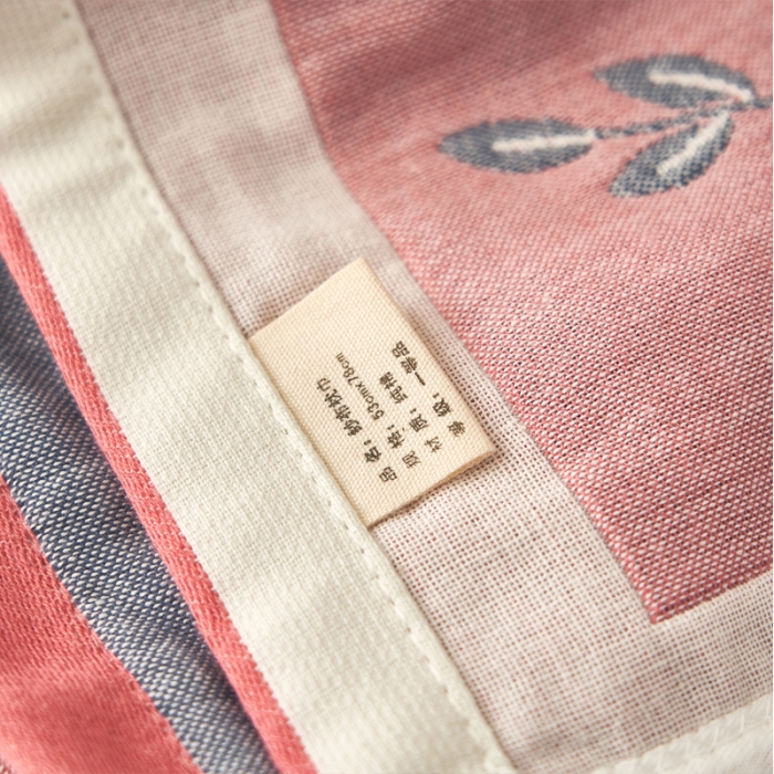 91家纺网 家纺一手货源 找家纺 朴尔家纺新款全棉四层纱布休闲枕巾53*78cm纷飞花雨-粉