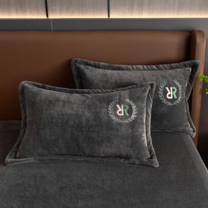 91家纺网 家纺一手货源 找家纺 笙意 新款牛奶绒单枕套（一对装） 双R-深灰