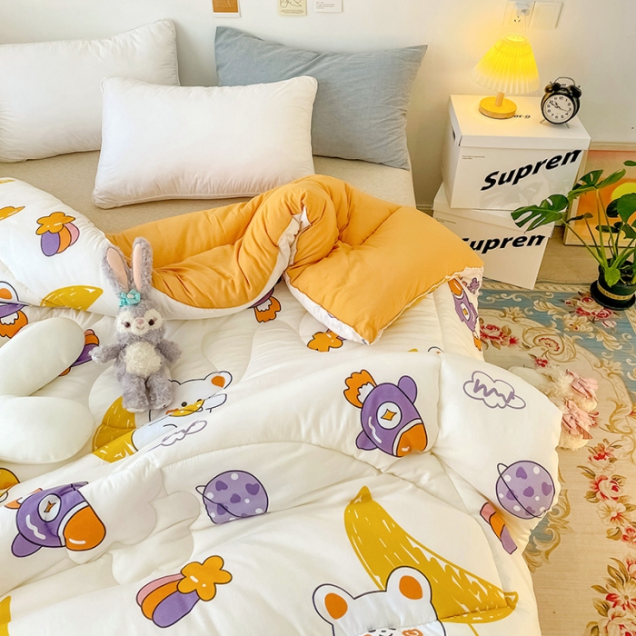 91家纺网 家纺一手货源 找家纺 慕尚家纺 2022新款水洗棉小花边冬被 萌熊