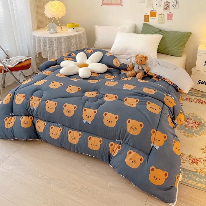 91家纺网 家纺一手货源 找家纺 慕尚家纺 2022新款水洗棉小花边冬被 小熊先生