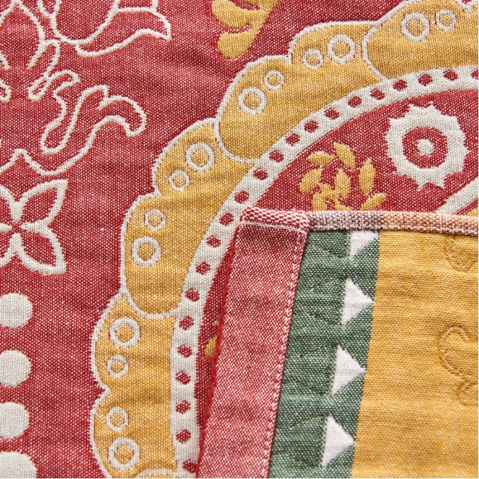 91家纺网 家纺一手货源 找家纺 朴尔家纺民族风彩棉系列四层纱布枕巾52*78cm太阳花红