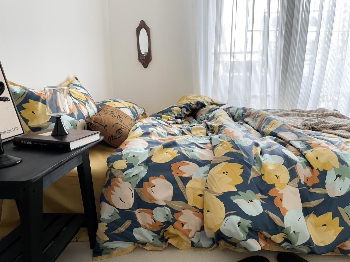 91家纺网 家纺一手货源 找家纺 恋恋三季 2021 秋冬新品60支长绒棉贡缎四件套诗妍-湖蓝