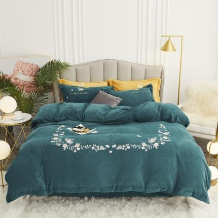 91家纺网 家纺一手货源 找家纺 锦罗绣 2021新款高端牛奶绒刺绣款四件套 花好月圆-湖绿