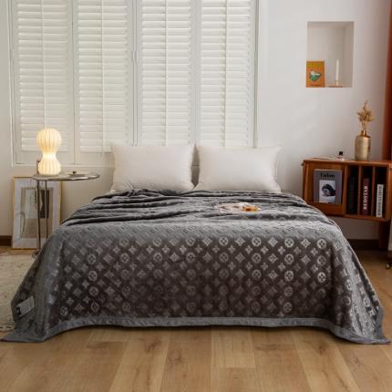 91家纺网 家纺一手货源 找家纺 （总）来菲毛毯 2025新款400克3D压花立体毛毯纯色LOGO毯子绒毯加厚保暖