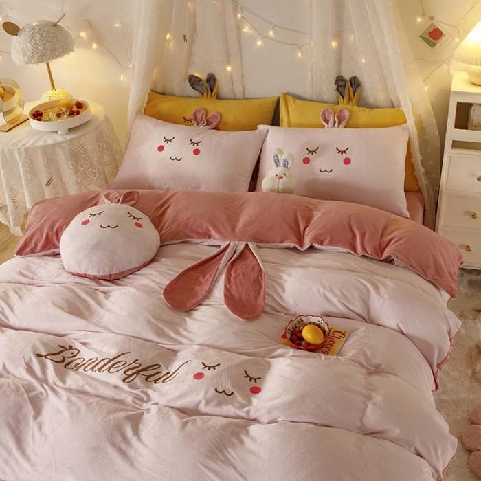 91家纺网 家纺一手货源 找家纺 （总）纽缦 2021新款兔耳朵水晶绒床单床笠四件套
