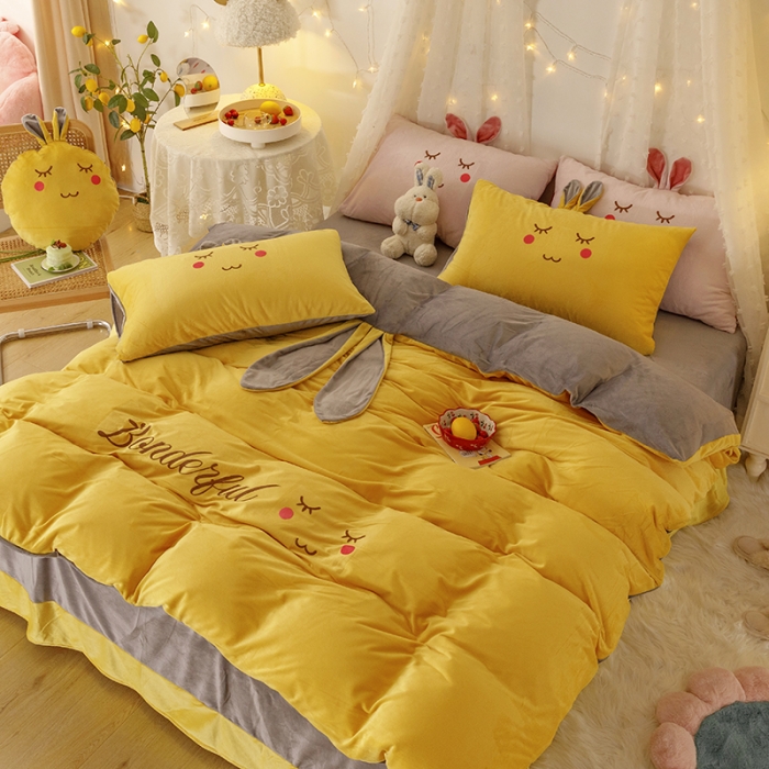 91家纺网 家纺一手货源 找家纺 纽缦 2021新款兔耳朵水晶绒床单床笠四件套 兔子 姜黄灰