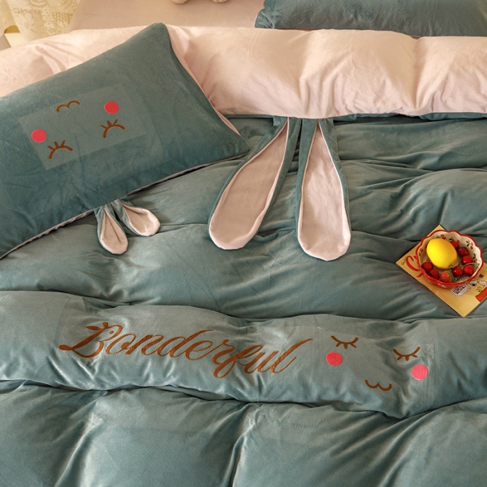 91家纺网 家纺一手货源 找家纺 纽缦 2021新款兔耳朵水晶绒床单床笠四件套 兔子 浅绿粉