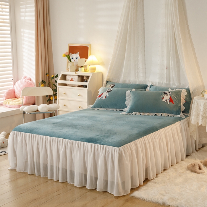 91家纺网 家纺一手货源 找家纺 纽缦 2021新款韩版水晶绒床裙四件套 超人-浅绿粉