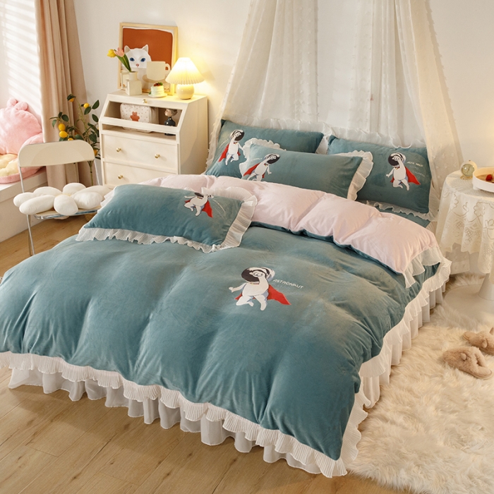 91家纺网 家纺一手货源 找家纺 纽缦 2021新款韩版水晶绒床裙四件套 超人-浅绿粉