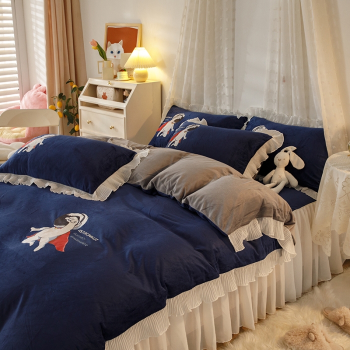 91家纺网 家纺一手货源 找家纺 纽缦 2021新款韩版水晶绒床裙四件套 雏菊-宝蓝灰