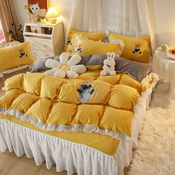 91家纺网 家纺一手货源 找家纺 纽缦 2021新款韩版水晶绒床裙四件套 雏菊-姜黄灰