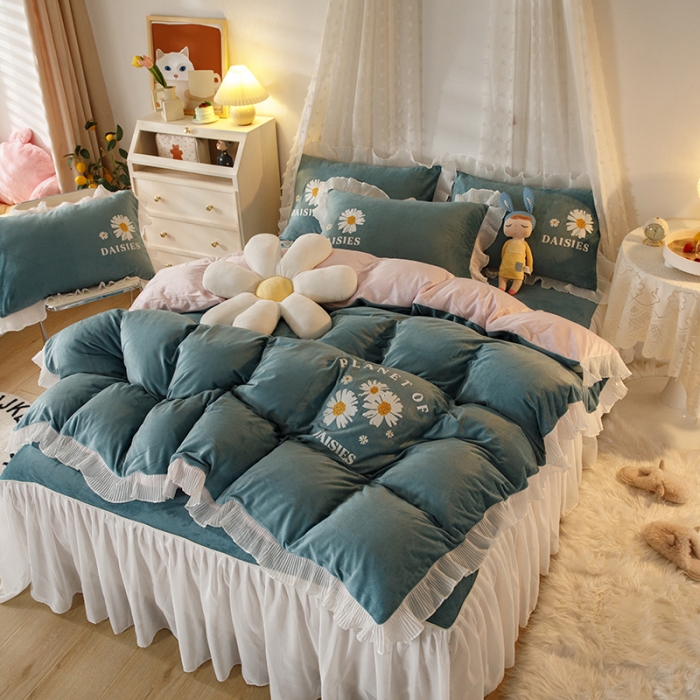 91家纺网 家纺一手货源 找家纺 纽缦 2021新款韩版水晶绒床裙四件套 雏菊-浅绿粉