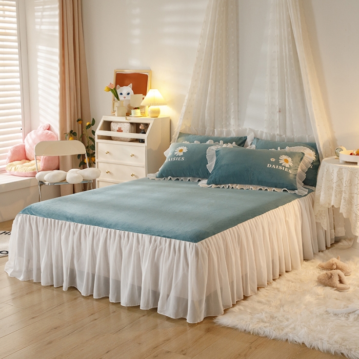 91家纺网 家纺一手货源 找家纺 纽缦 2021新款韩版水晶绒床裙四件套 雏菊-浅绿粉