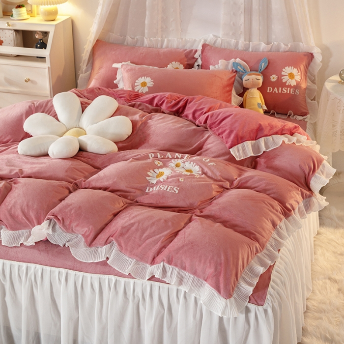 91家纺网 家纺一手货源 找家纺 纽缦 2021新款韩版水晶绒床裙四件套 雏菊-深浅豆沙